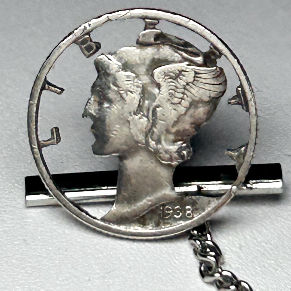 Vintage Hand-cut Tie Tack Lapel Pin Mercury Dime 1938 900 Silver Collector Coin - Picture 3 of 4